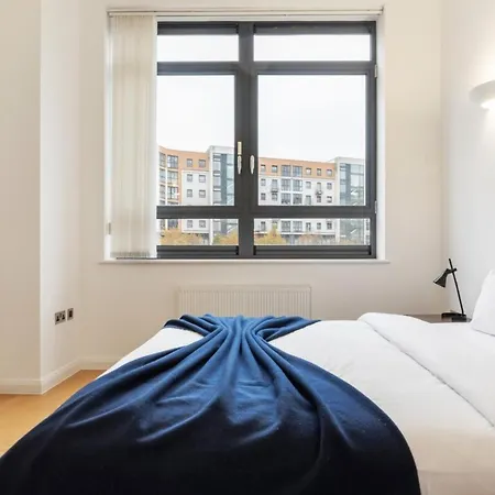 Beautiful 1 Bedroom Apartment In Shepherd'S Bush London Exterior photo